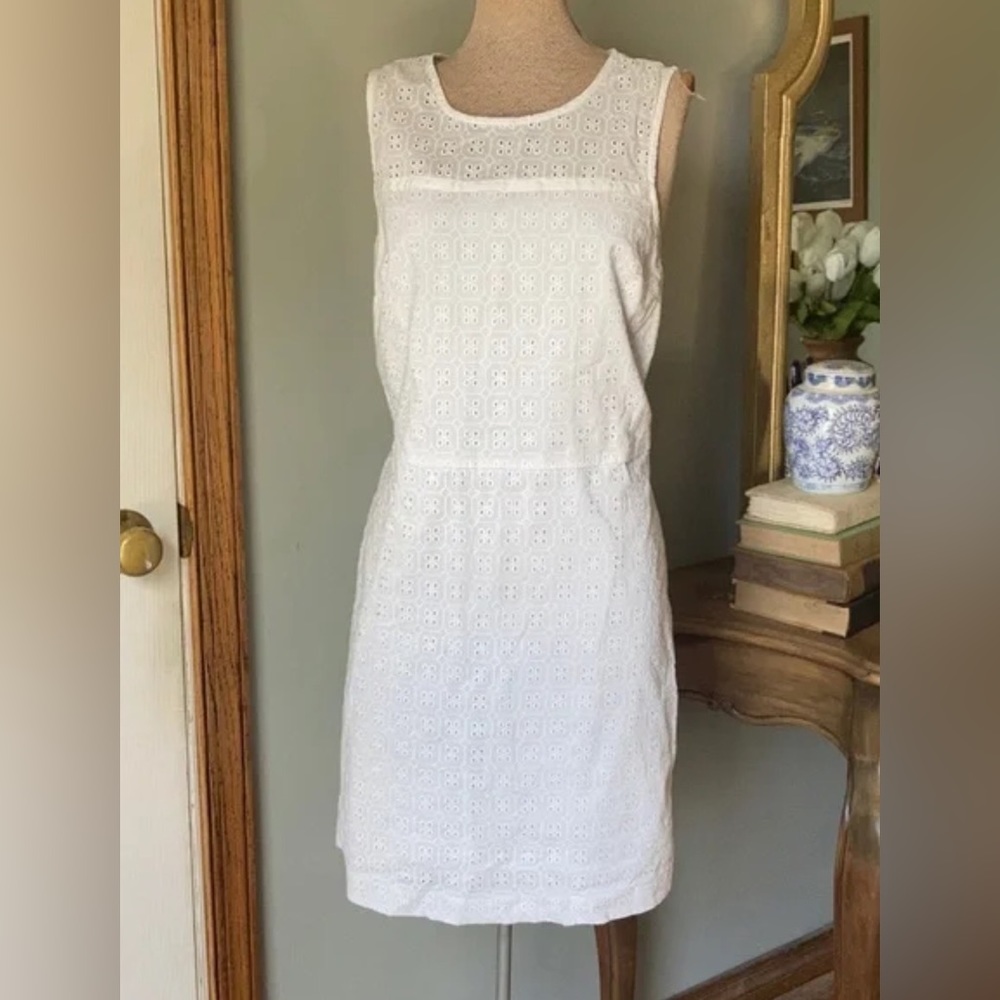 BANANA REPUBLIC white eyelet dress